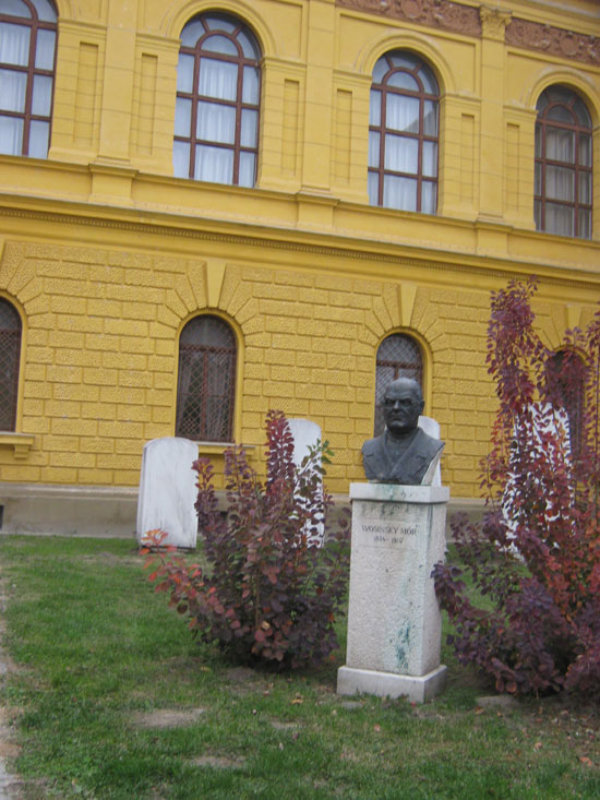 Kastélyok, kúriák régen és ma