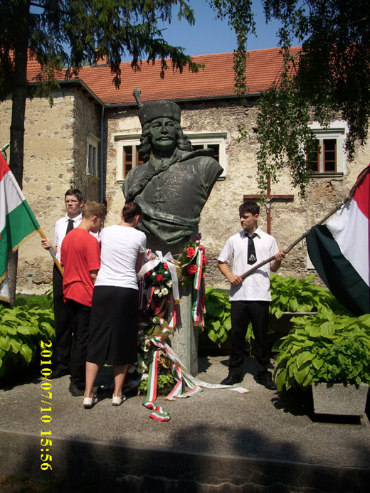 ADYSOK A MAGYAR TANÁROK ÉS DIÁKOK TALÁLKOZÓJÁN A MAGYAR KÁLVÁRIÁN