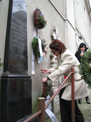 Károly József Irenaeus művelődéstörténeti vetélkedő, emlékmise és síremlékének megkoszorúzása
