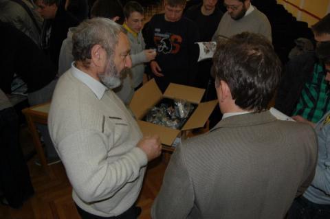 Megérkeztek iskolánkba a National Instruments robotok