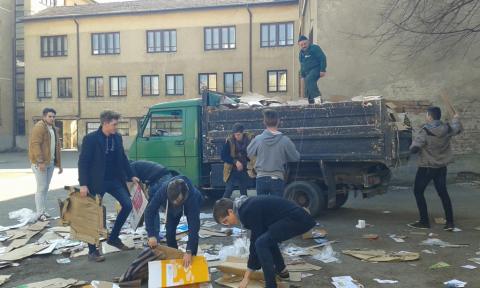 Nagy sikerű papírgyűjtési akciódíjkiosztója  a Föld napján