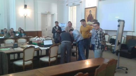 Nagy sikerű papírgyűjtési akciódíjkiosztója  a Föld napján